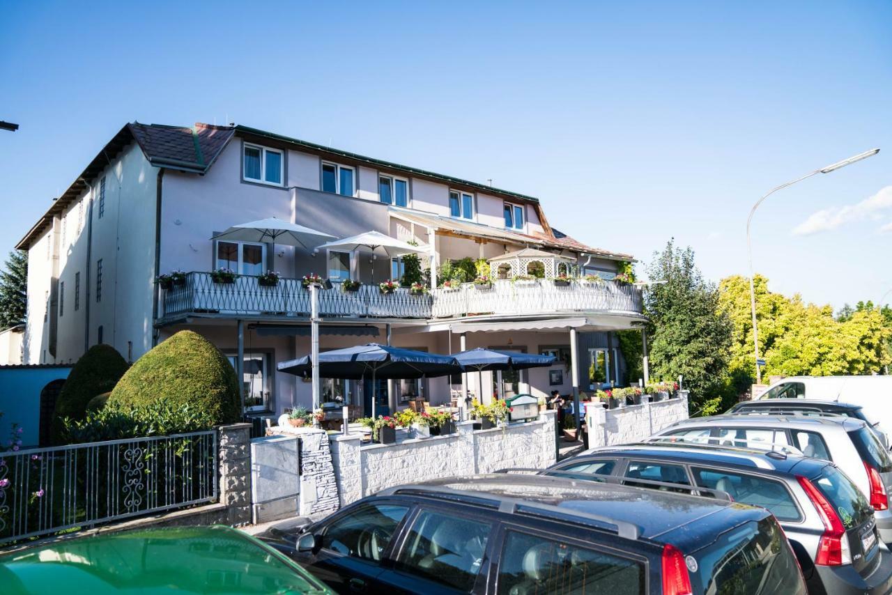 Pension & Restaurant La Amalia Bad Sauerbrunn Exterior foto